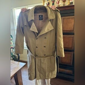 Austin Reed late-70s/early-80s made in the USA Tan Trench Coat